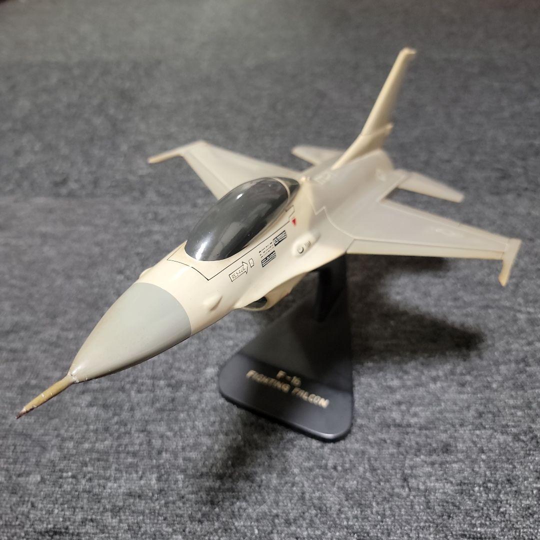 F-16 ファイティング ファルコン 1/48スケールモデル