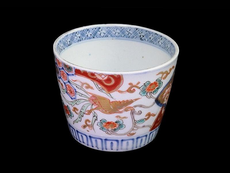 古伊万里　花に七宝紋　菊花四方襷紋に鳳凰の図　蕎麦猪口　E209AS-CXg