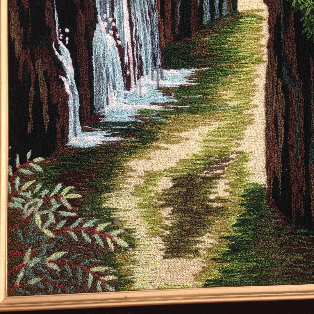 刺繍の絵画