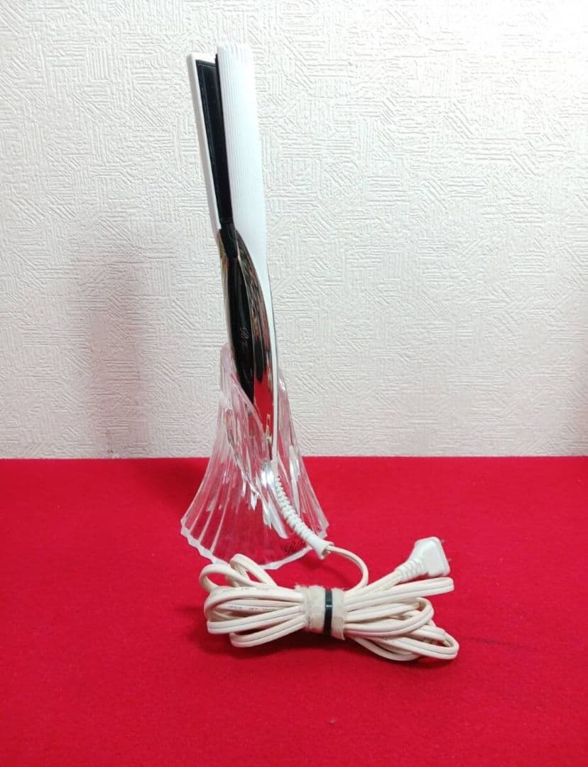 k*a様 リファ　ビューテック ストレートアイロン ホワイト　美品