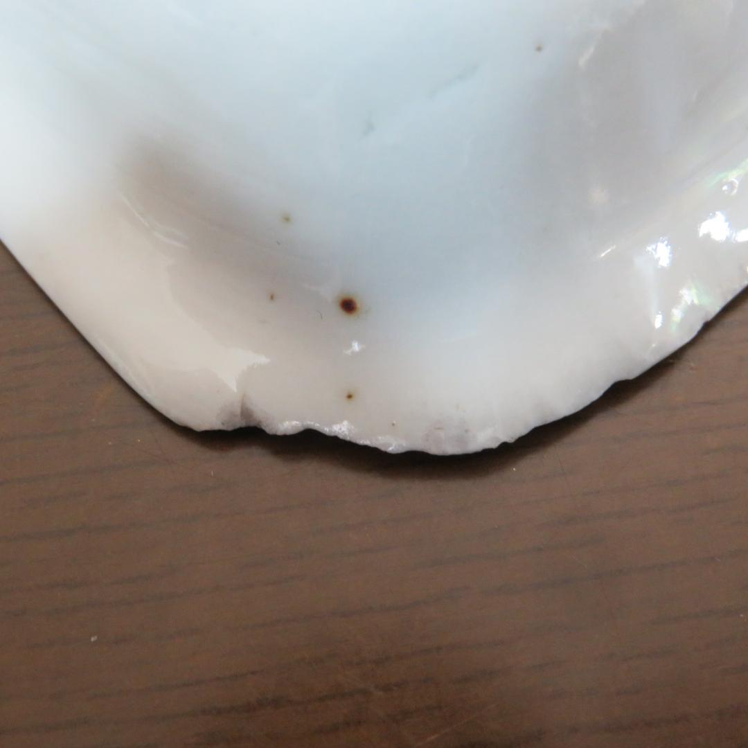 角皿 金彩 色絵付 蝶 へちま 菊 花文様 変形 古伊万里