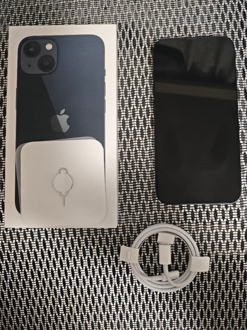 Apple iPhone 13 128gb ミッドナイト 本体