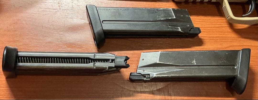 東京マルイ　HK45 ガスブローバック　タクティカル ハンドガン　3マガジン付き