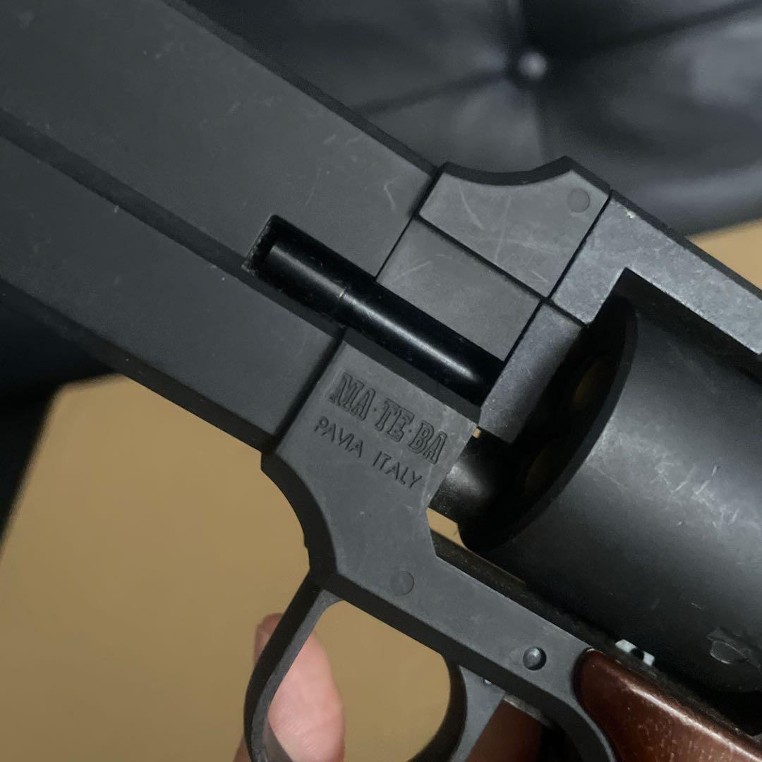 マテバリボルバー　木製グリップ　ガスガン マルシン 弾6発付き