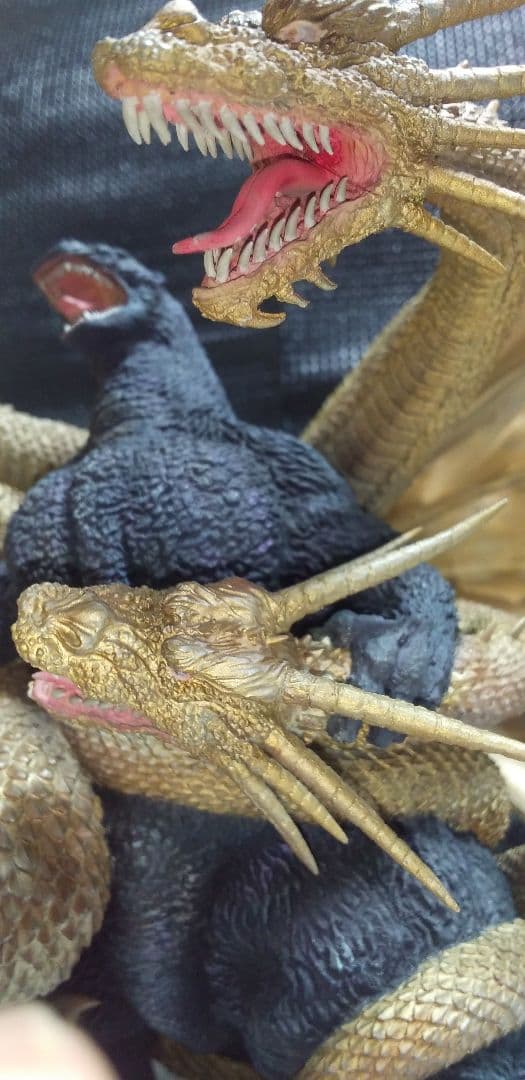 キングギドラ、酒井ゆうじ！