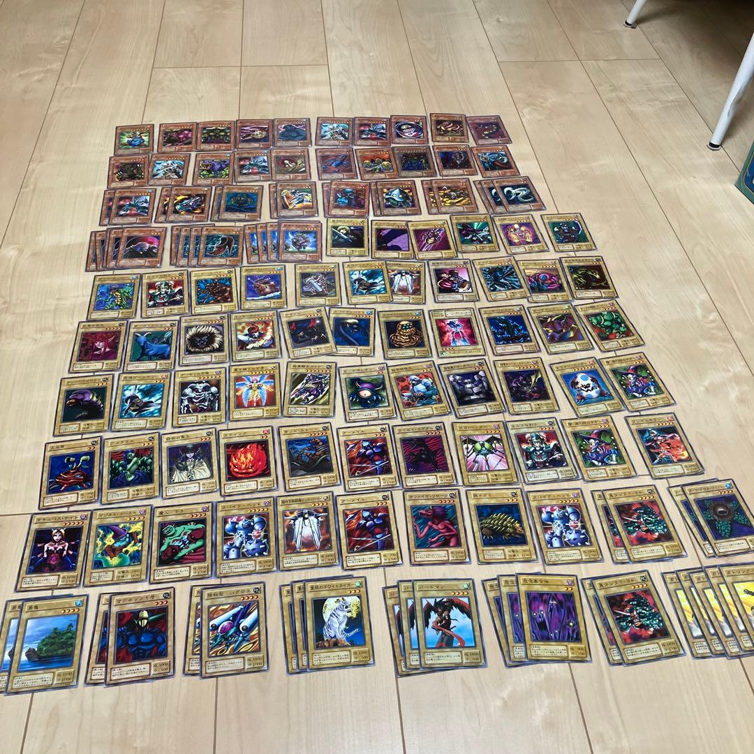 遊戯王カード まとめ売り246枚