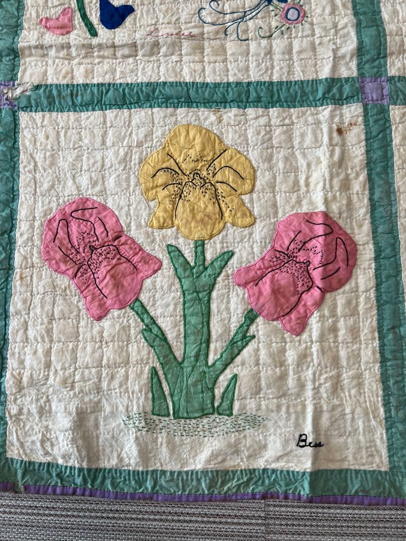 アンティークキルト✴︎刺繍キルト✴︎アップリケキルト