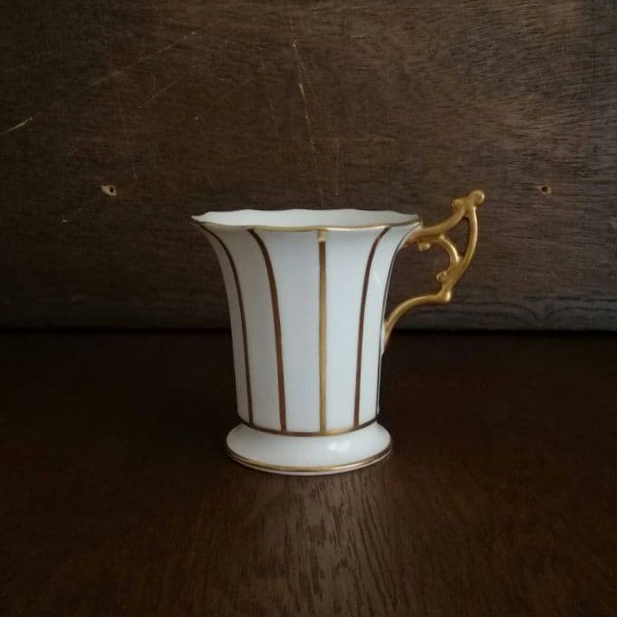 逸品　金彩装飾ハイハンドルC&S　アールデコ　Cauldon　英国アンティーク