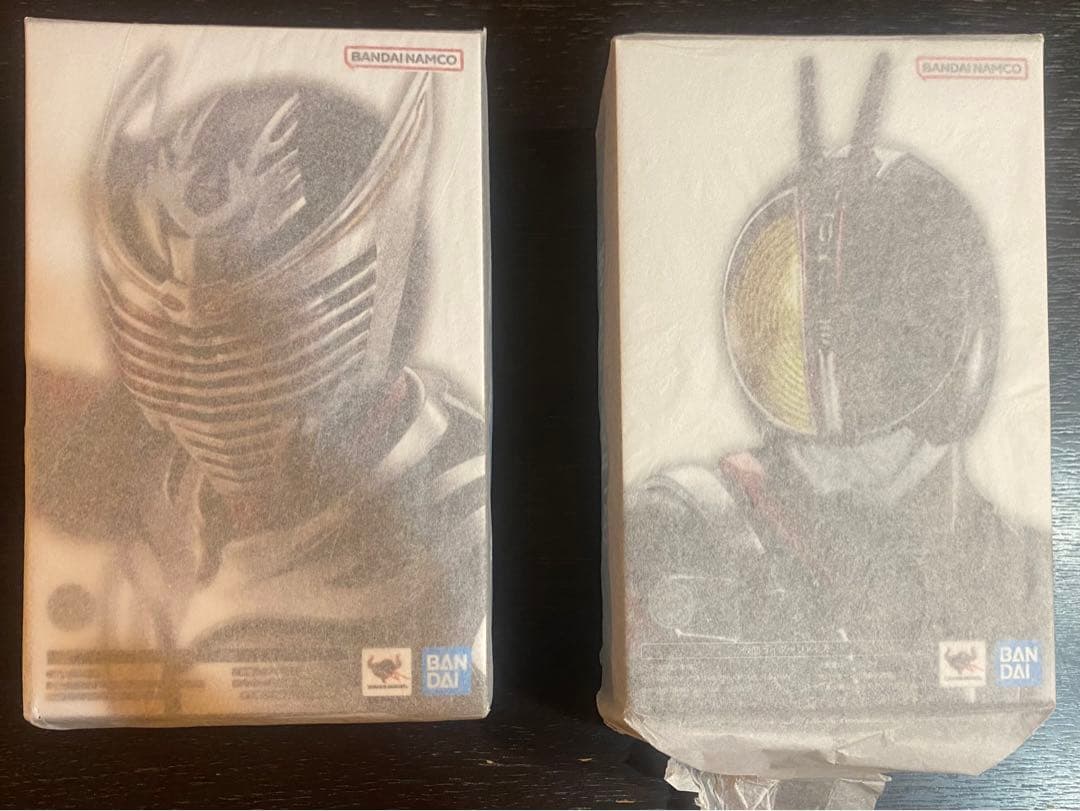 【新品未開封】S.H.Figuarts 真骨彫製法 仮面ライダー龍騎＆ファイズ