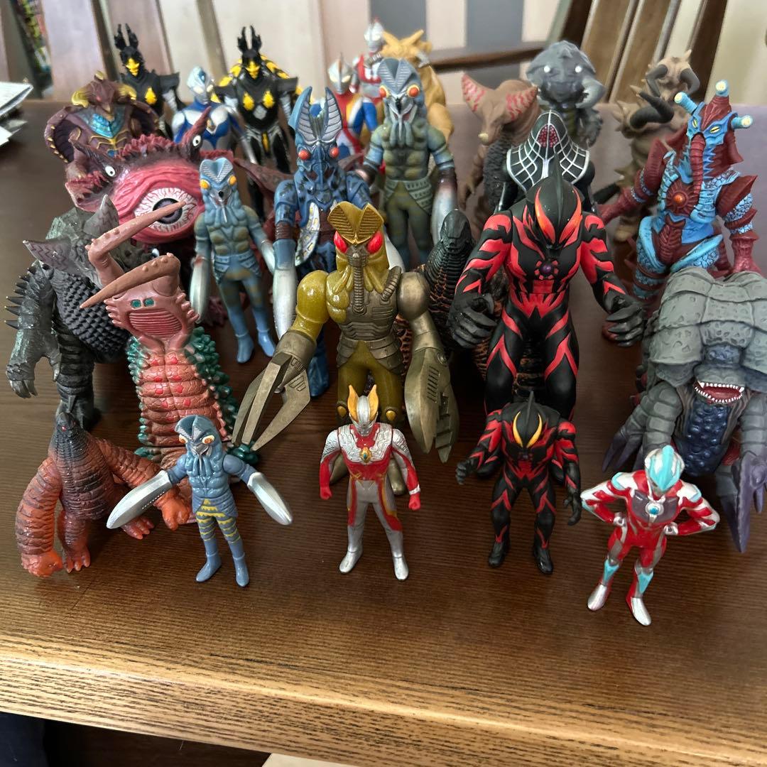 ウルトラマン　ソフビ　怪獣　まとめ売り