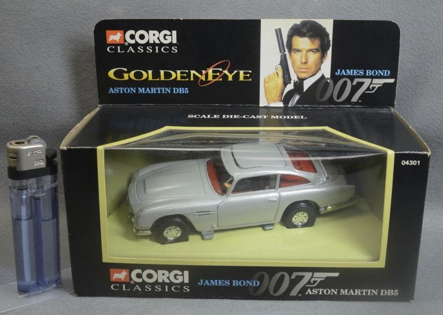 【貴重】アストンマーチン DB5 007 ボンドカー コーギー
