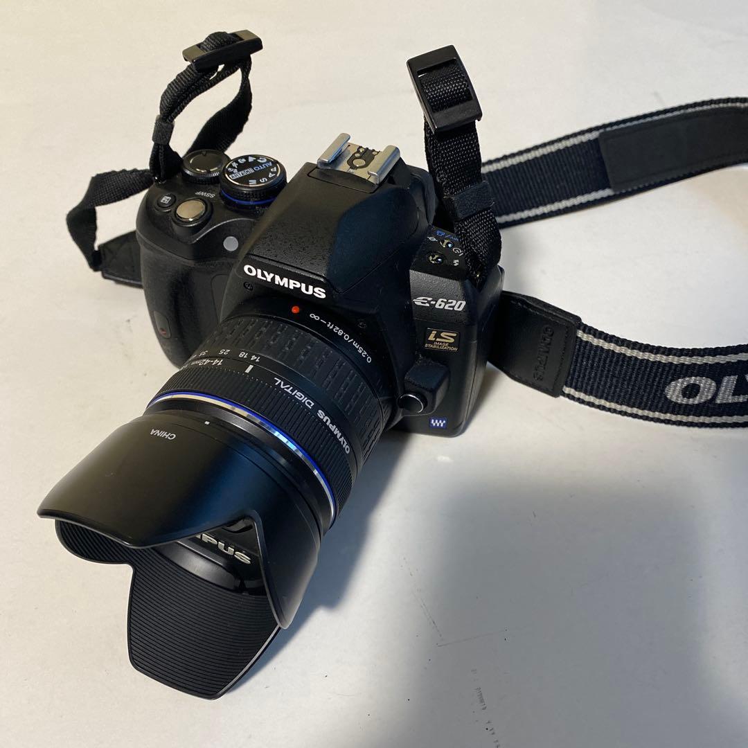 オリンパス　OLYMPUS　E-620　充電器付き