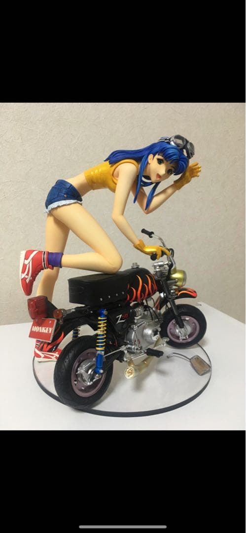 エヴァンゲリオン 葛城ミサト フィギュア ガレージキット　完成品　バイク
