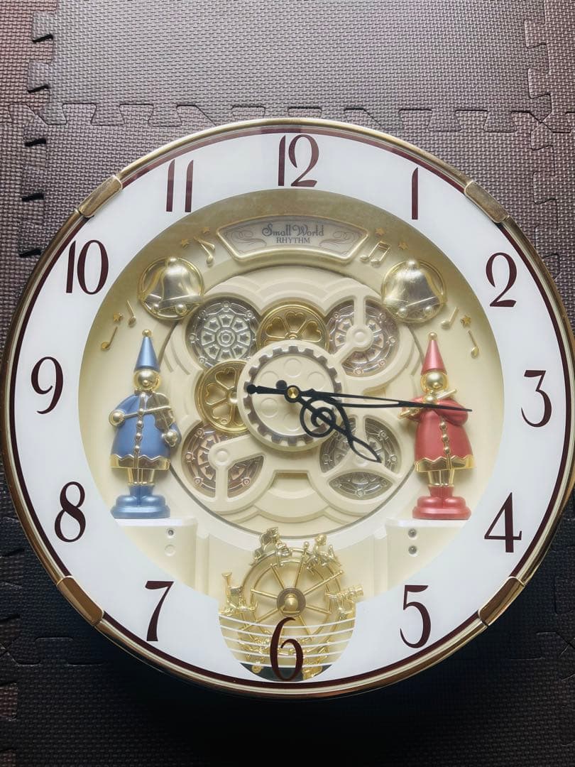 電波時計　small world　スモールワールド　4MN490RH　ジブリ