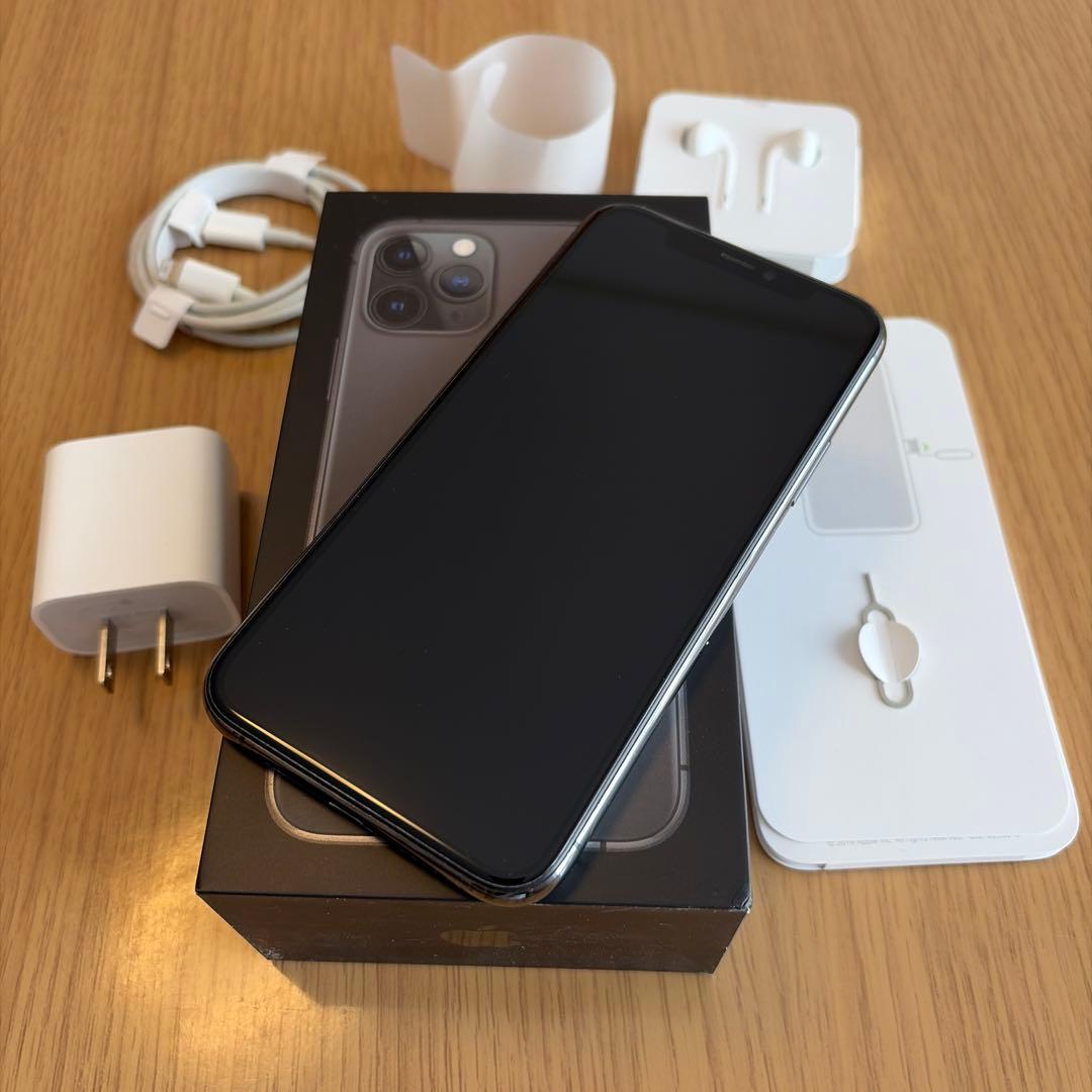 iPhone 11 pro スペースグレイ　256gb
