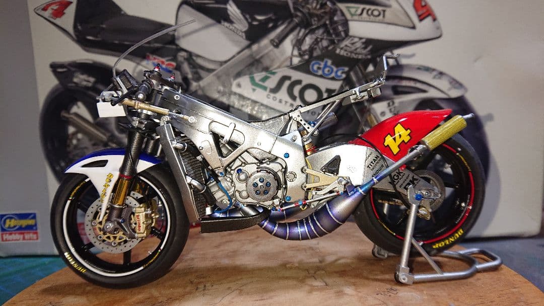 Honda 1/12 RS250RW完成品 ハセガワ タミヤ フジミ アオシマ
