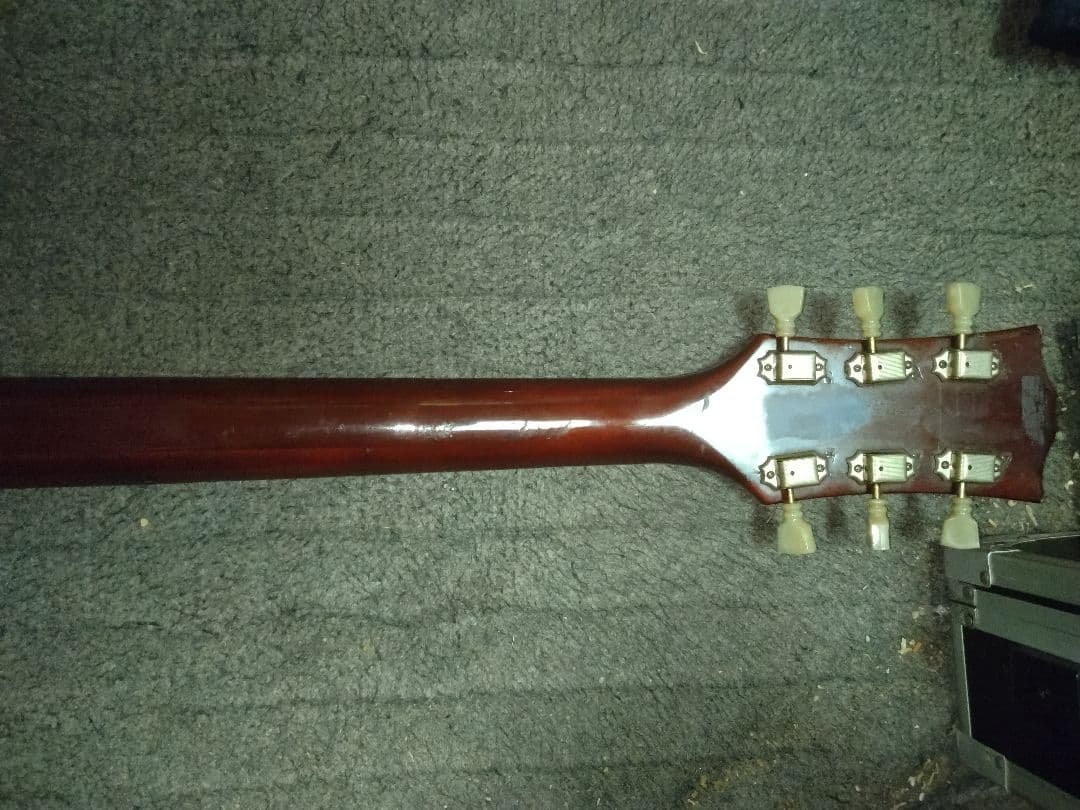 ギター Taka
