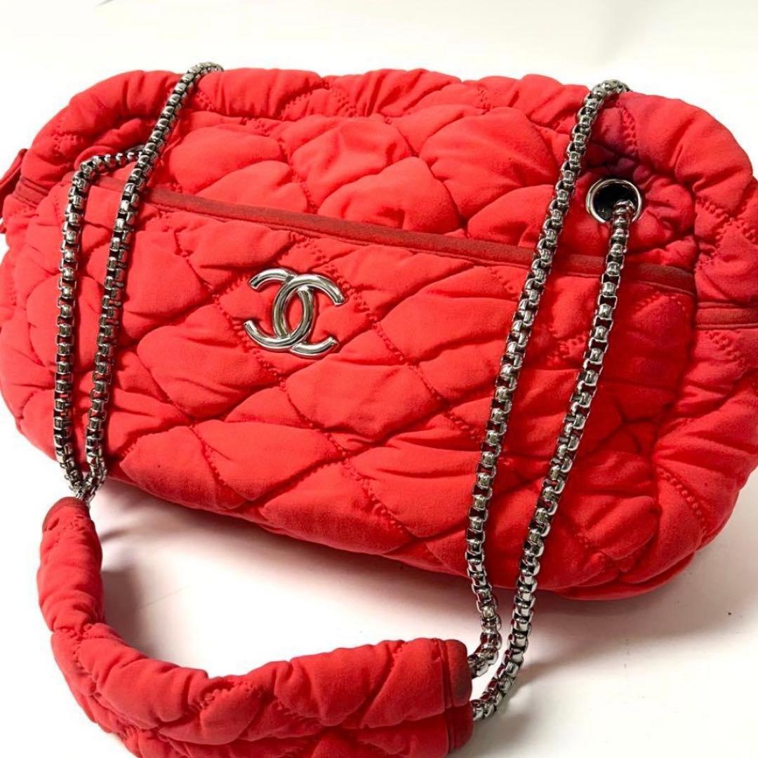 シャネル　マトラッセ コットン　バブルキルトチェーン　ショルダーバッグ　赤