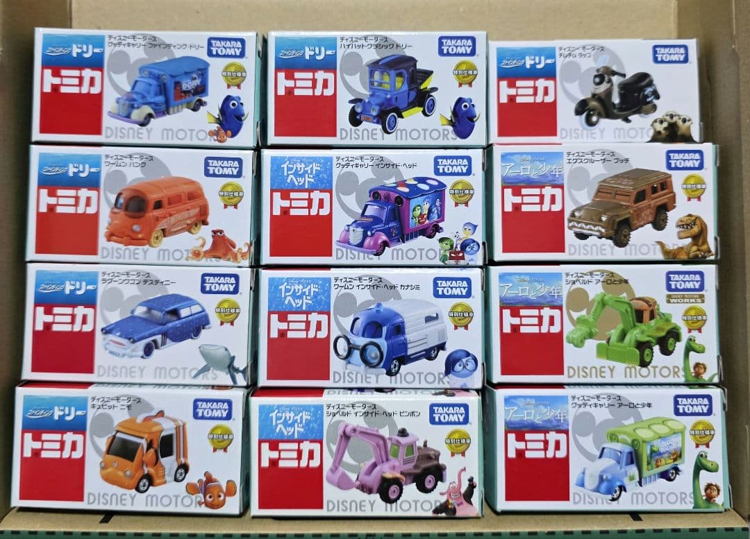 トミカ　ディズニーモータース トミカ 12個セット