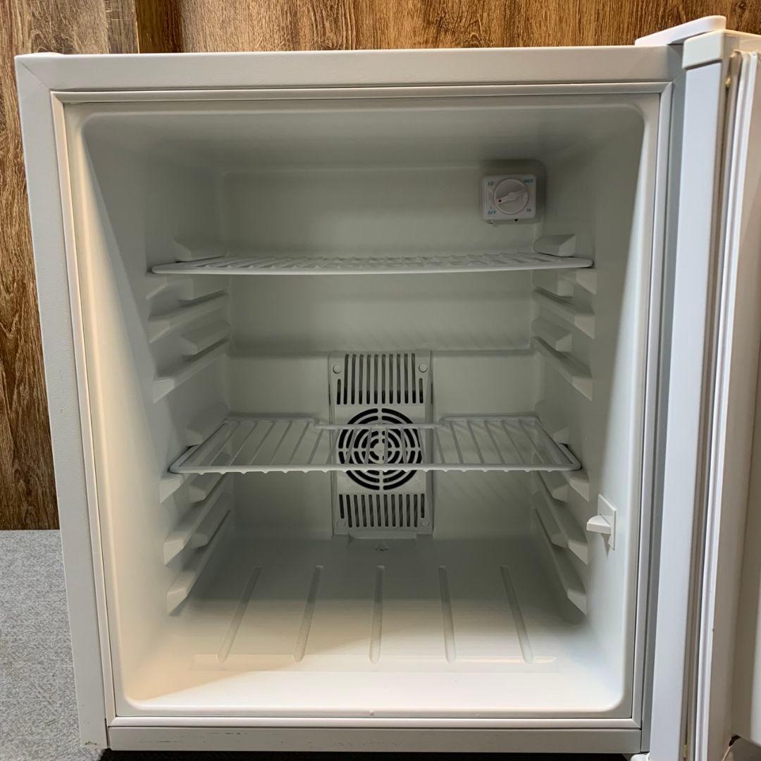 J445 サンルック 電子冷蔵庫「冷庫さん」48L SR-R4802