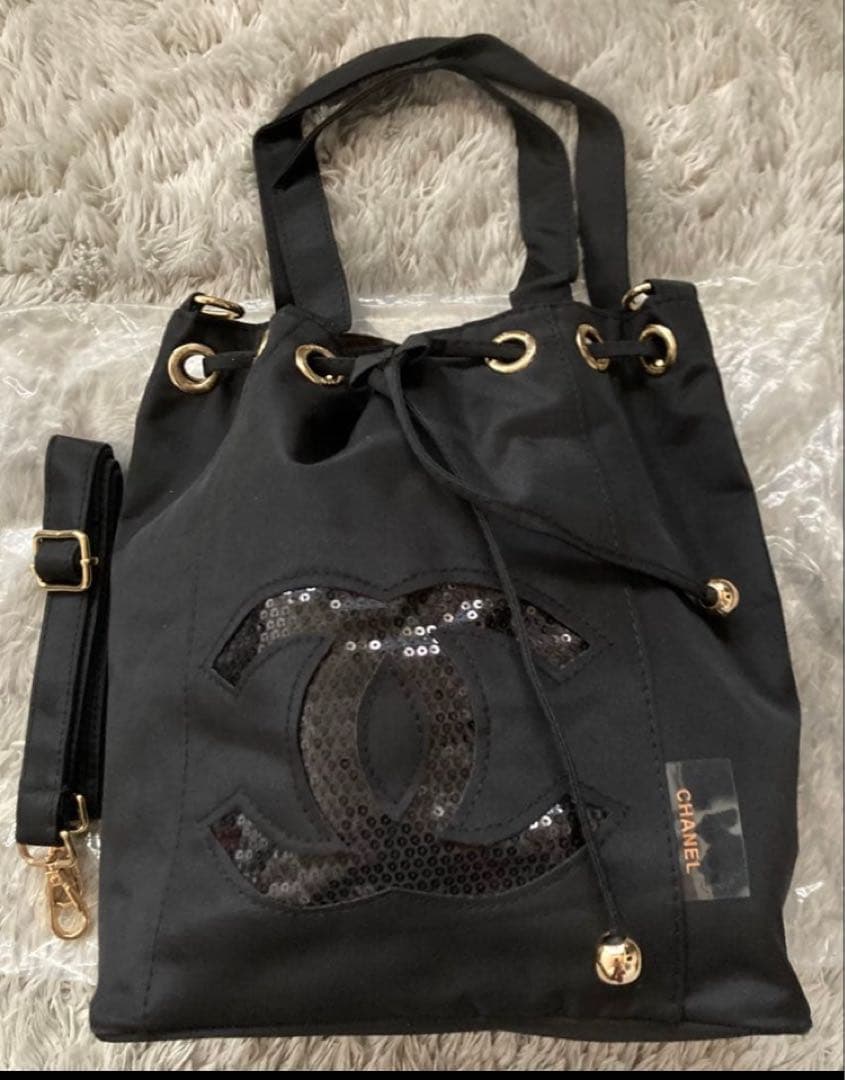 CHANEL ノベルティ　ショルダーバッグ