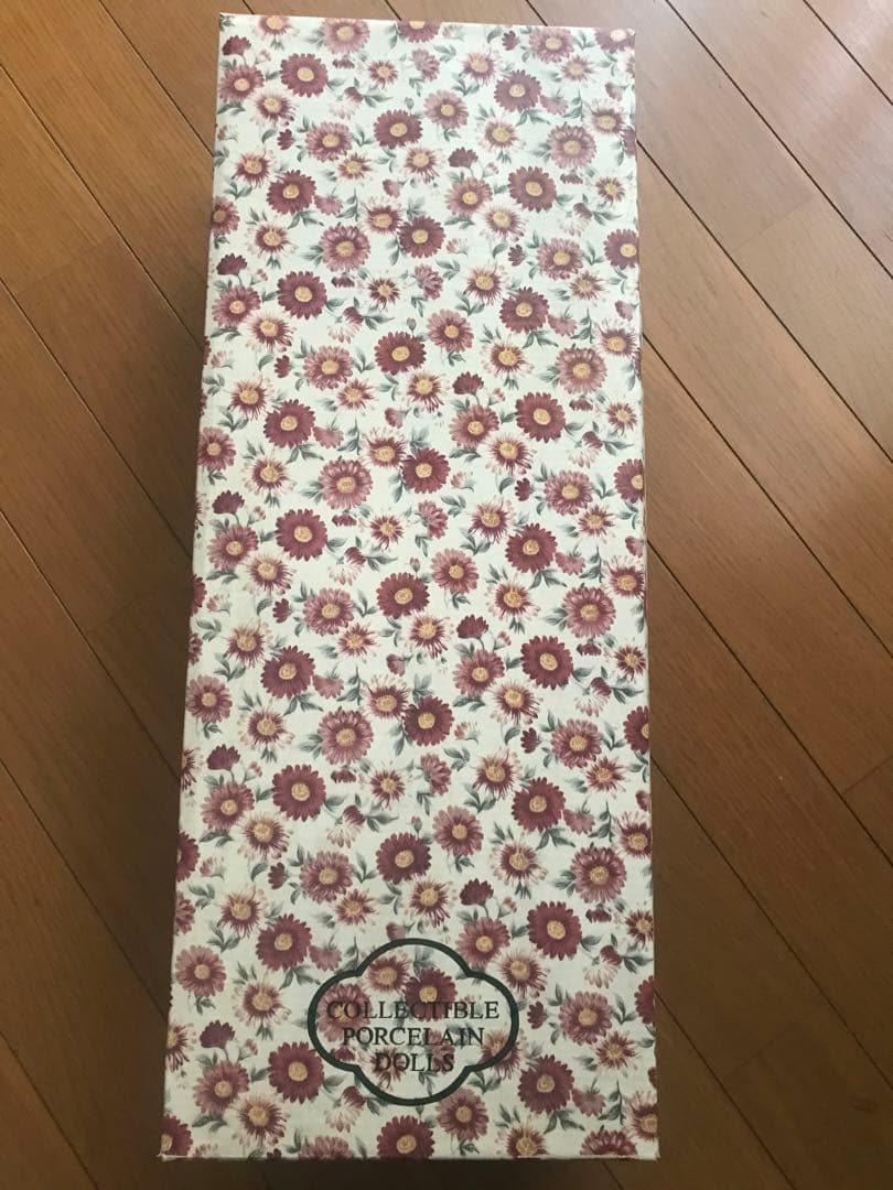 ポーセリアンドール　約50cm　　陶器人形