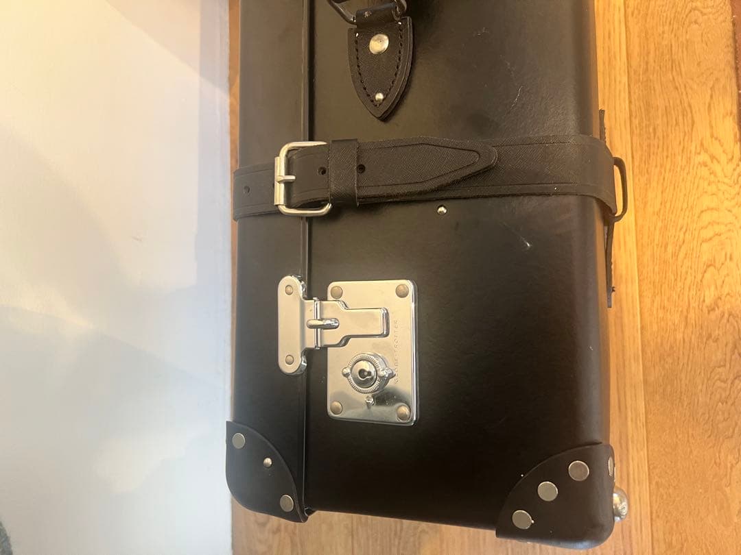 【5月15日まで限定価格】グローブトロッター　007モデル（限定生産数モデル）