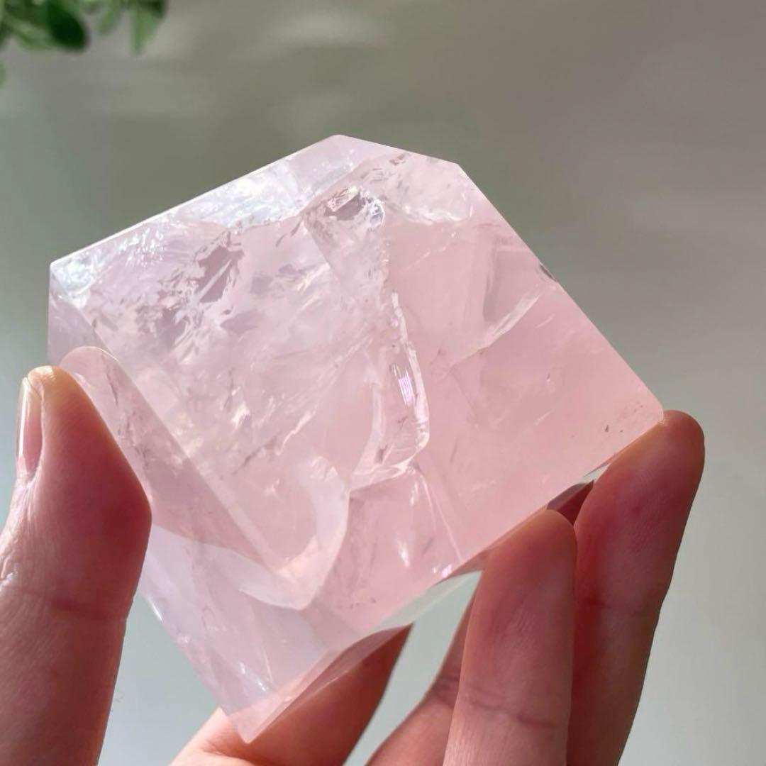 ローズクォーツ　キューブ　ジェムローズクォーツ　紅水晶　透明感　jelly感