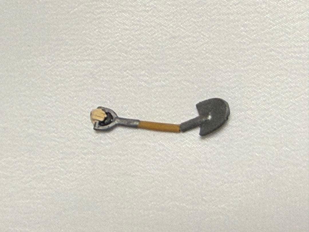 【破損有・新品未使用品】ホーンテッドマンション マダムレオタ スノーグローブ