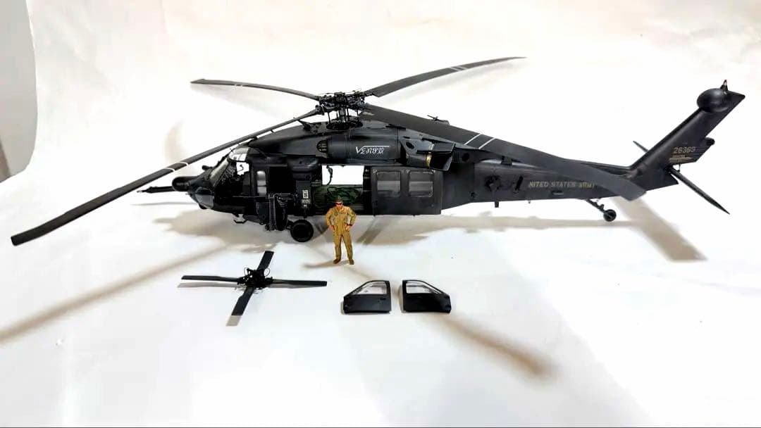 キティーホークモデル　1/35 MH-60Lブラックホーク完成品　改造模型