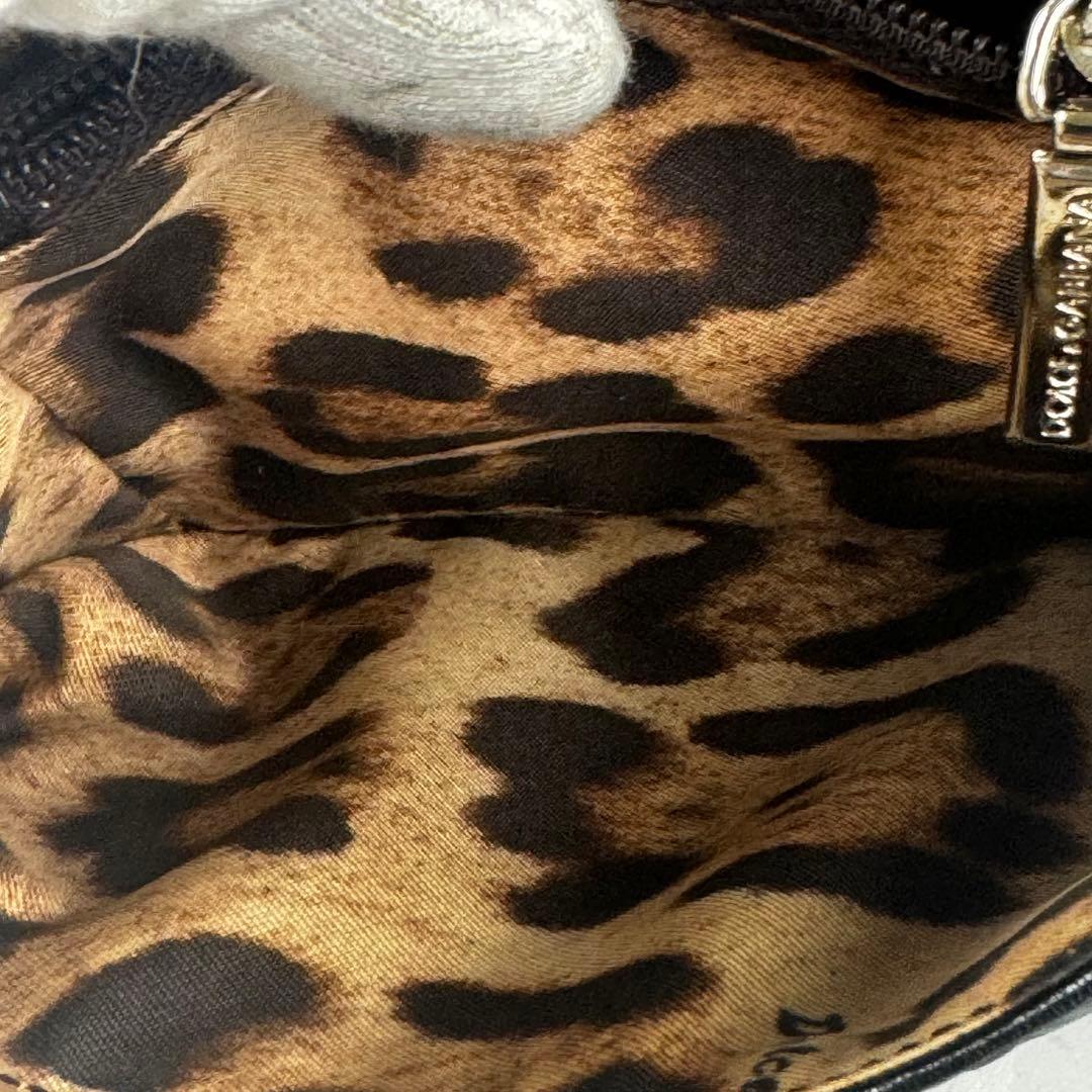 【美品】ドルチェアンドガッバーナ　財布　フラップ　レオパード　ナイロン　ハラコ
