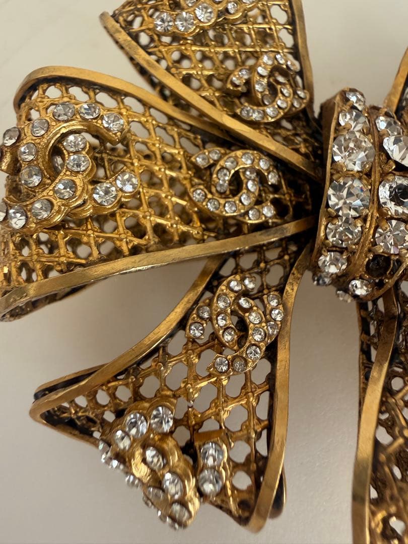 CHANEL ヴィンテージ リボン ブローチ