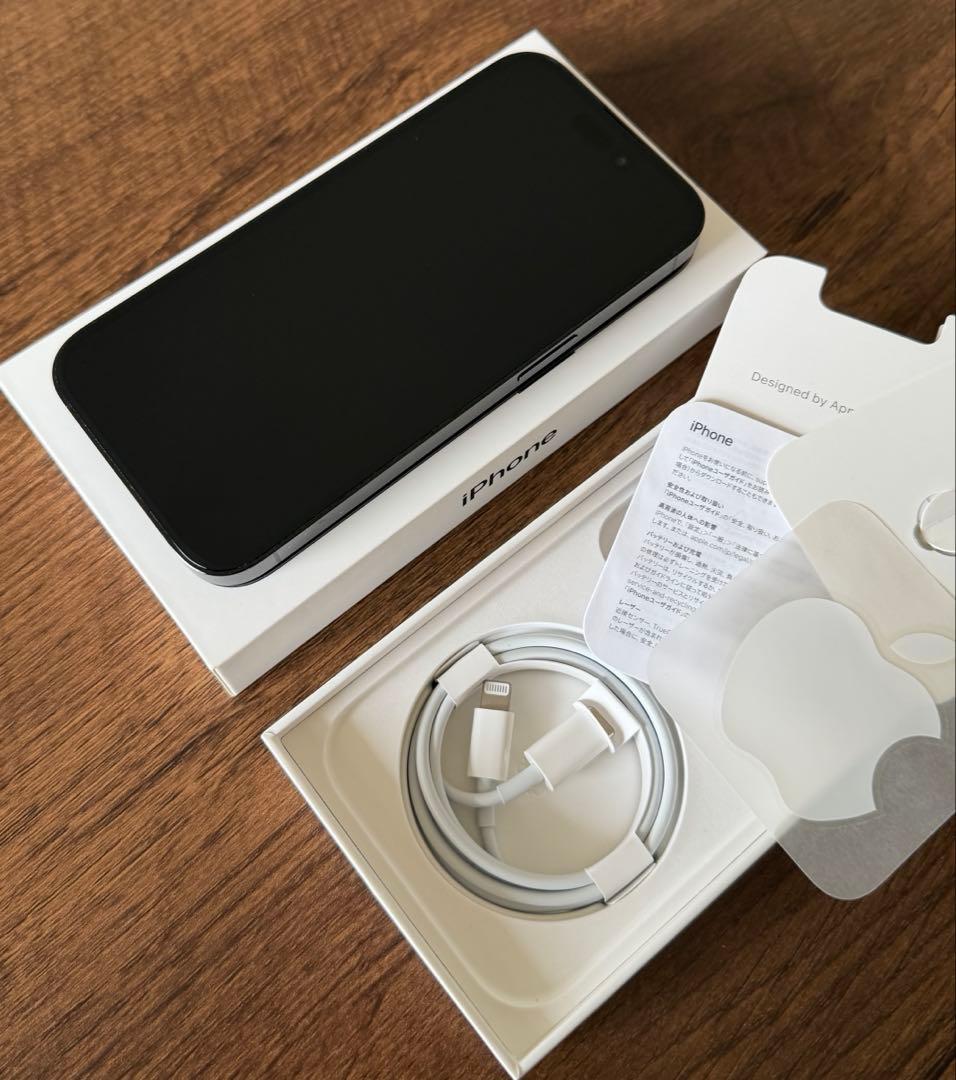 iPhone 14 Pro 256GB スペースブラック【ケース付き】