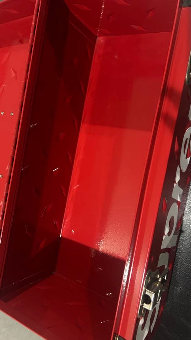 Supreme Diamond Plate Tool Box 工具箱