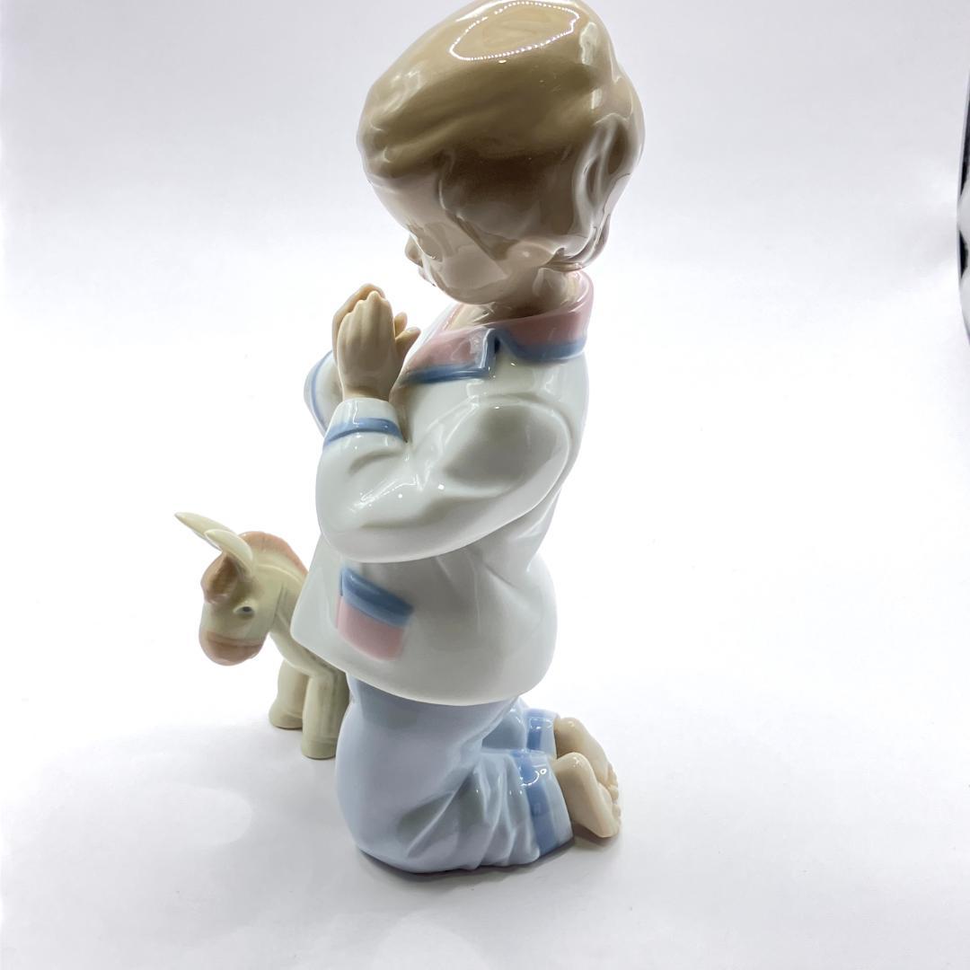 リヤドロ 仔馬と祈り 美品 陶器 アート インテリア 彫像 祈りのポーズ 希少