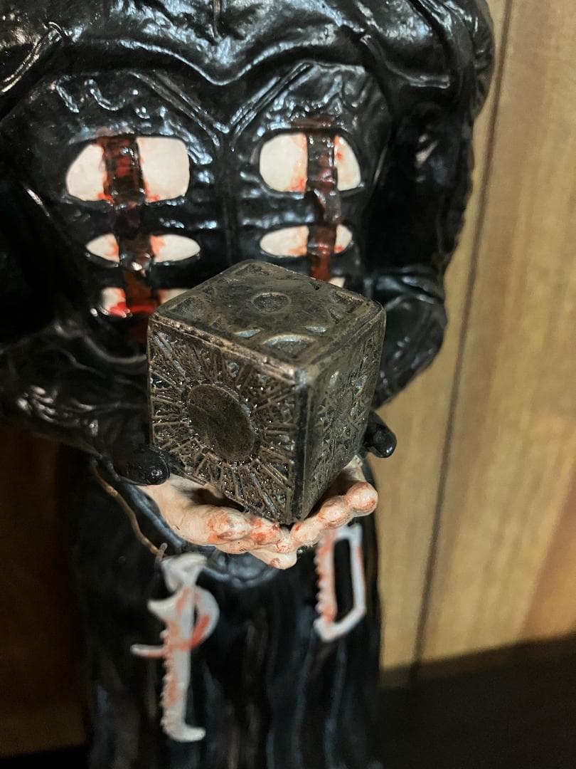 ヘルレイザー　ピンヘッド　スタチュー　高さ39cmくらい
