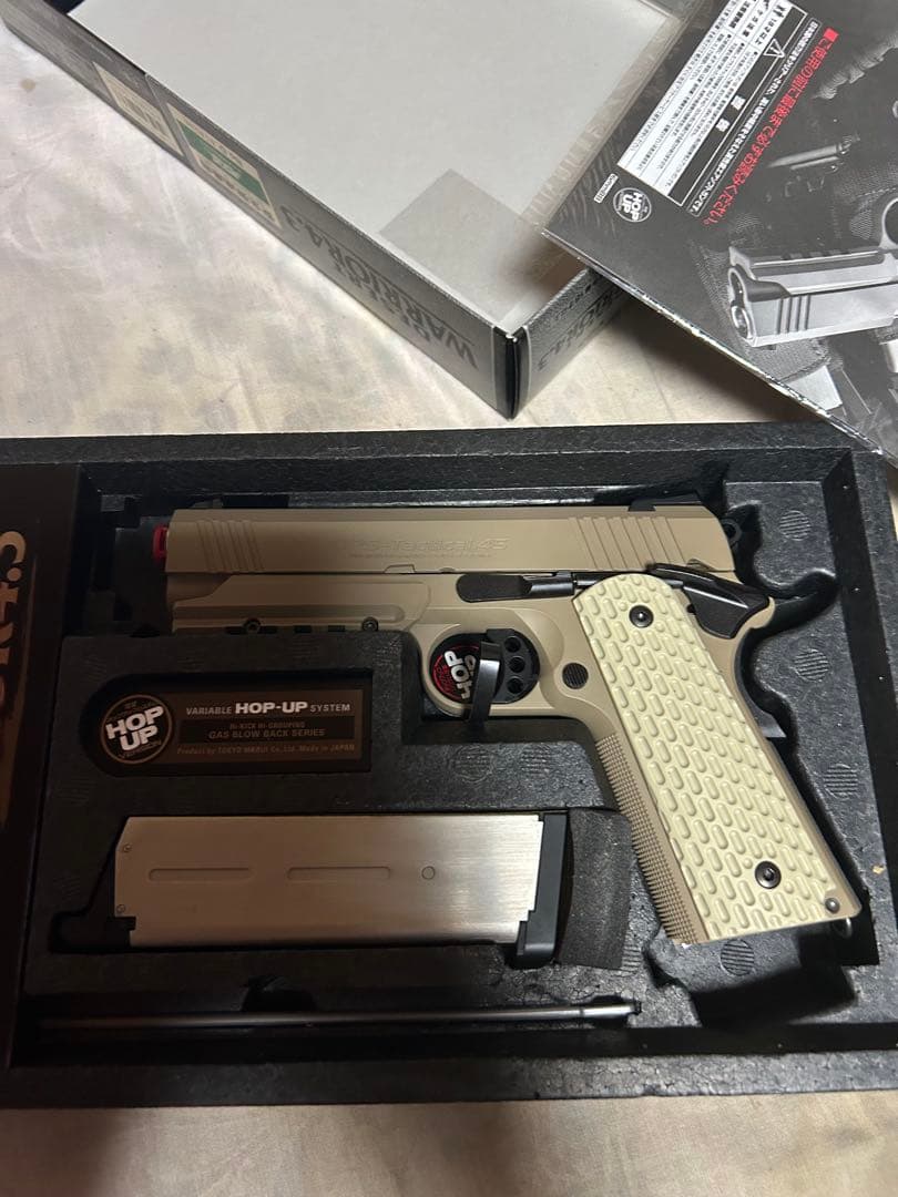 デザートカラー ガスブローバック DESERT WARRIOR 4.3