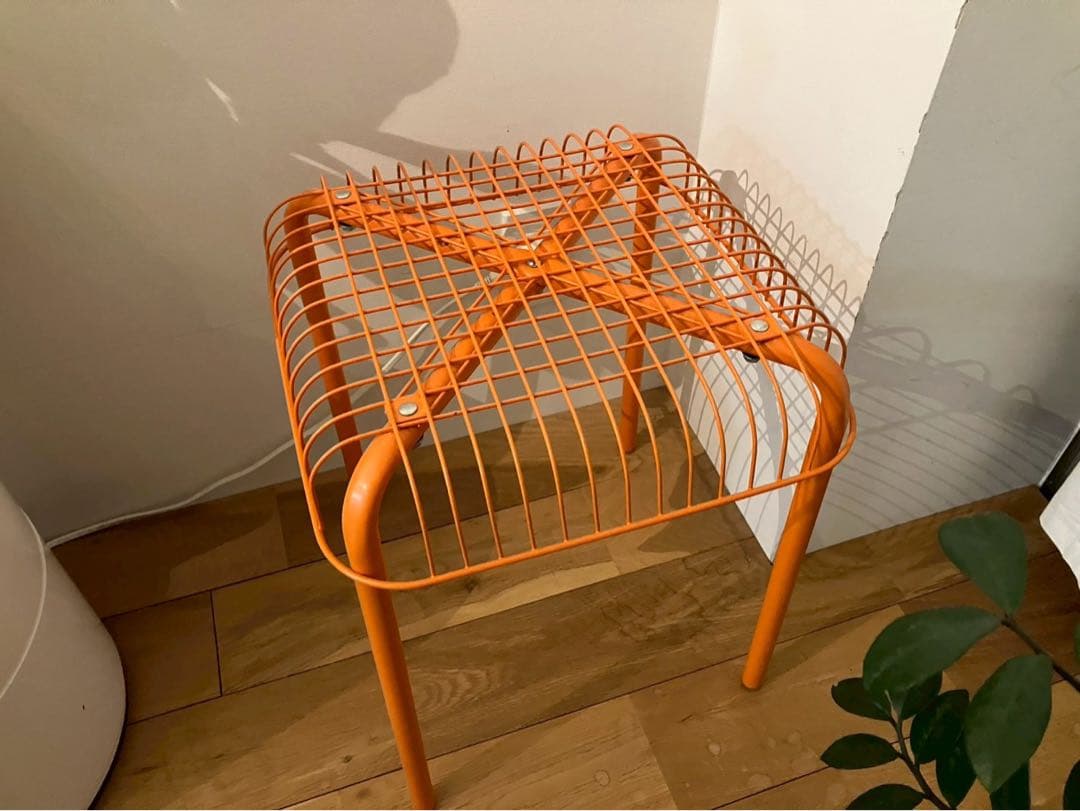 IKEA VÄSTERÖN オレンジ スツール