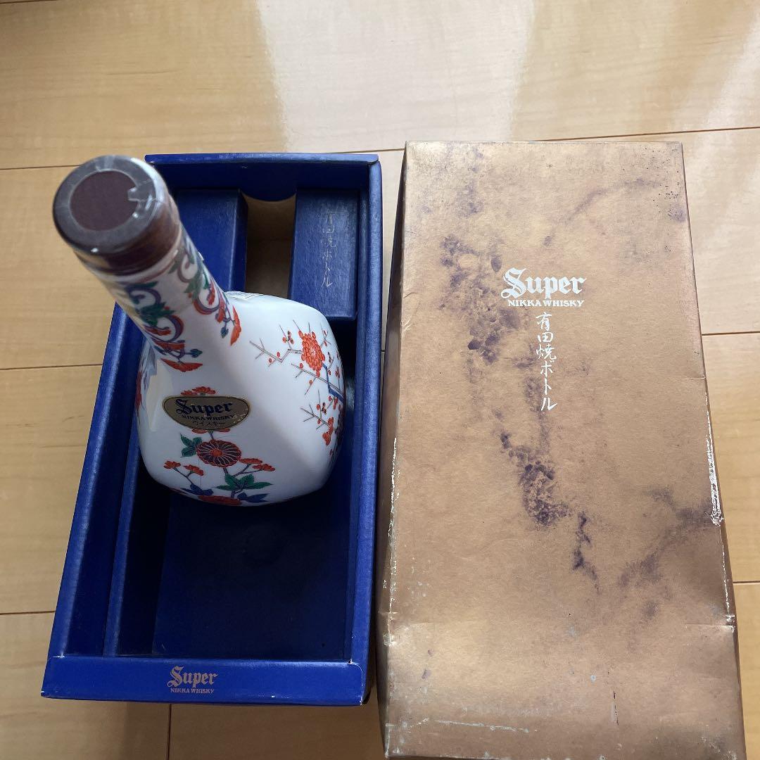 スーパーニッカ有田焼ボトル600ml