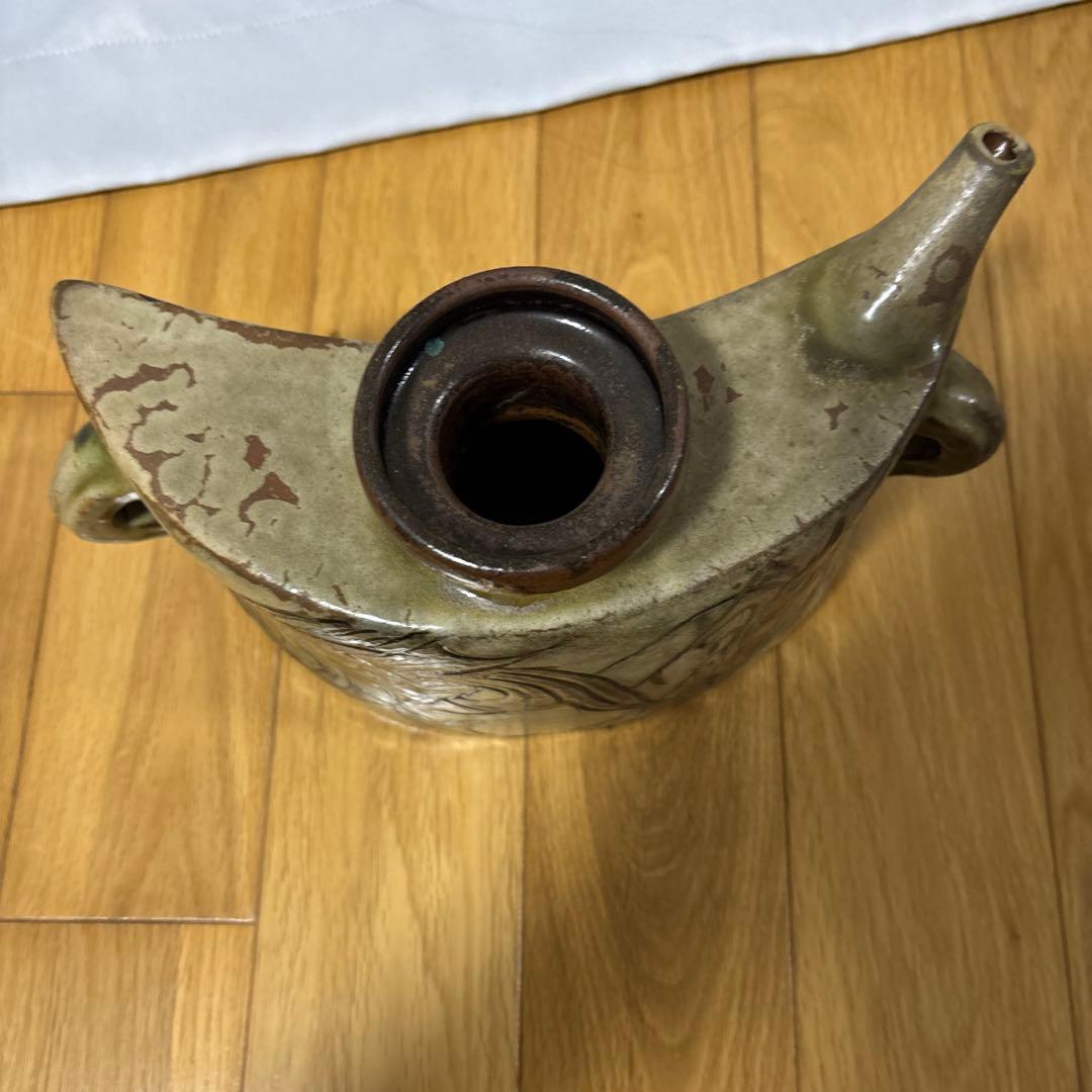 金城次郎　壺