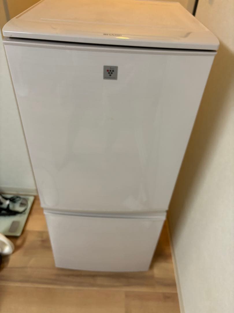 緊急値下げ❗️SHARP 冷蔵庫 SJ-PD14B-C