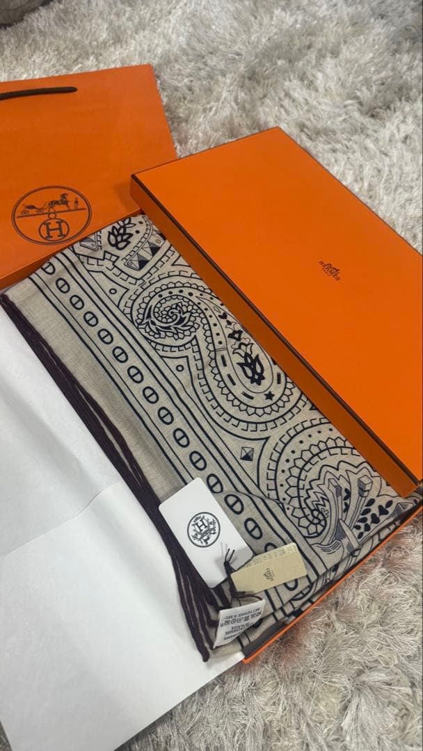 【新品】HERMES バンダナ カシシル シュヴァル カレジェアン♡最安値⁈！