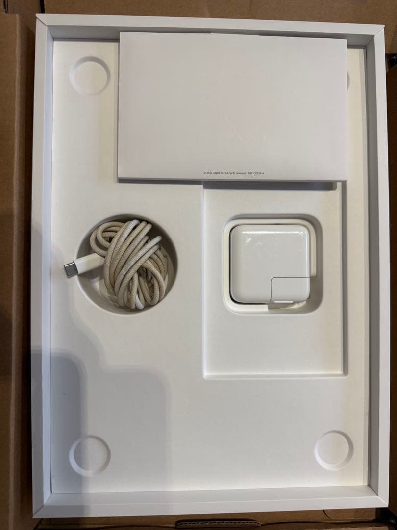 MacBook Air M2スターライト