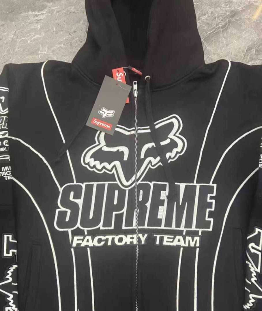 Supreme ファクトリーチーム パーカー