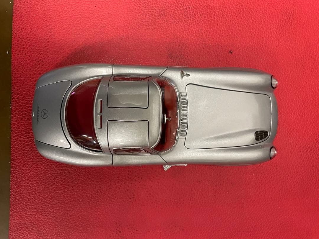 メルセデスベンツ　300SLR