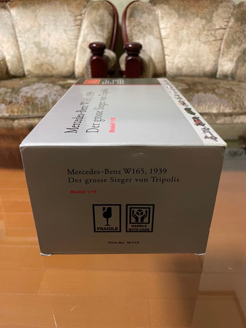 価格変更1/18 CMC メルセデス・ベンツW165 1939年 未展示品