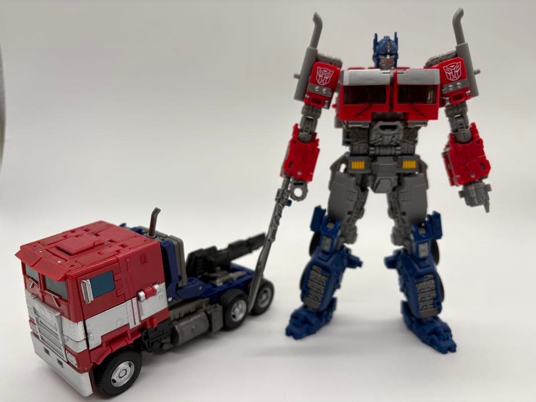 スタジオシリーズ　オプティマスプライム 2体セットSS-30 SS-122