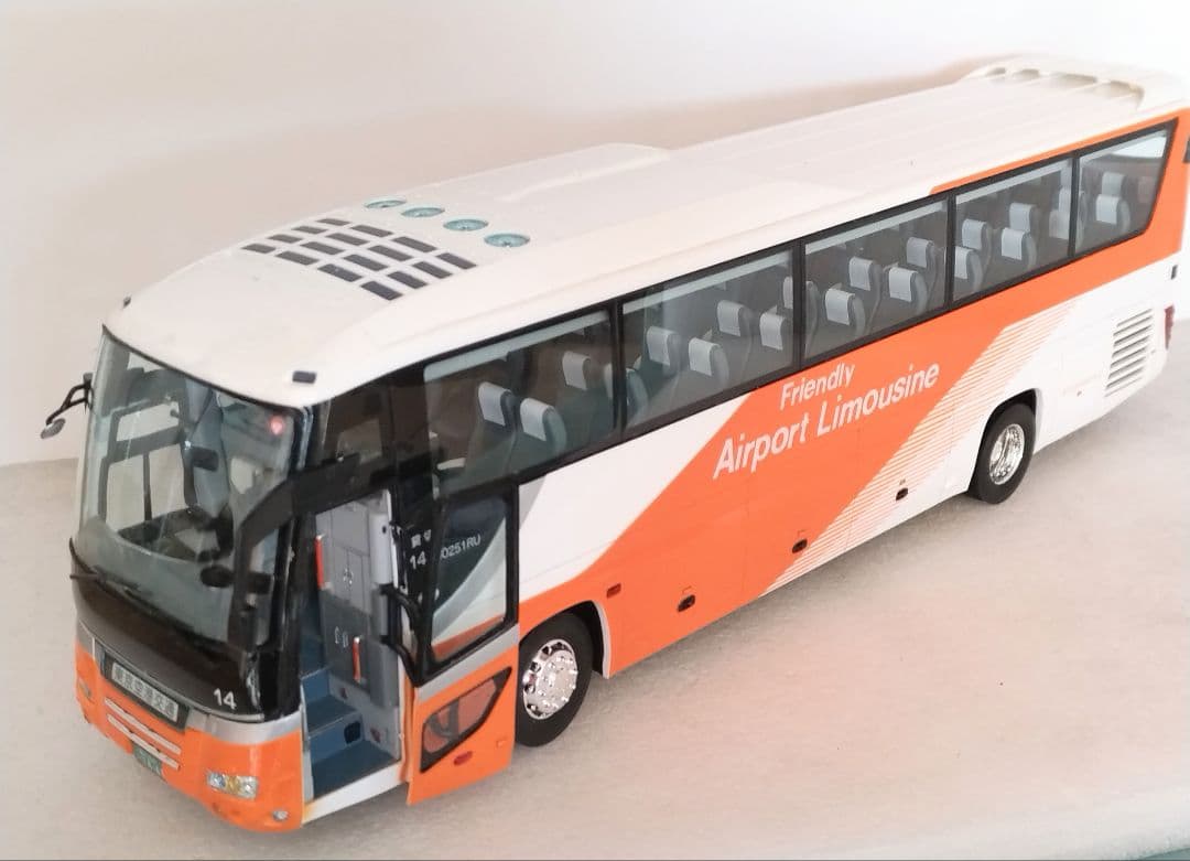 1/32 東京空港交通エアポートリムジンバス仕様(日野セレガSHD)素人組立品