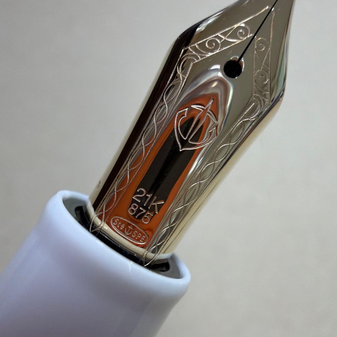 新品 SAILOR セーラー 万年筆 プロフィット 21 F ホワイト 21k
