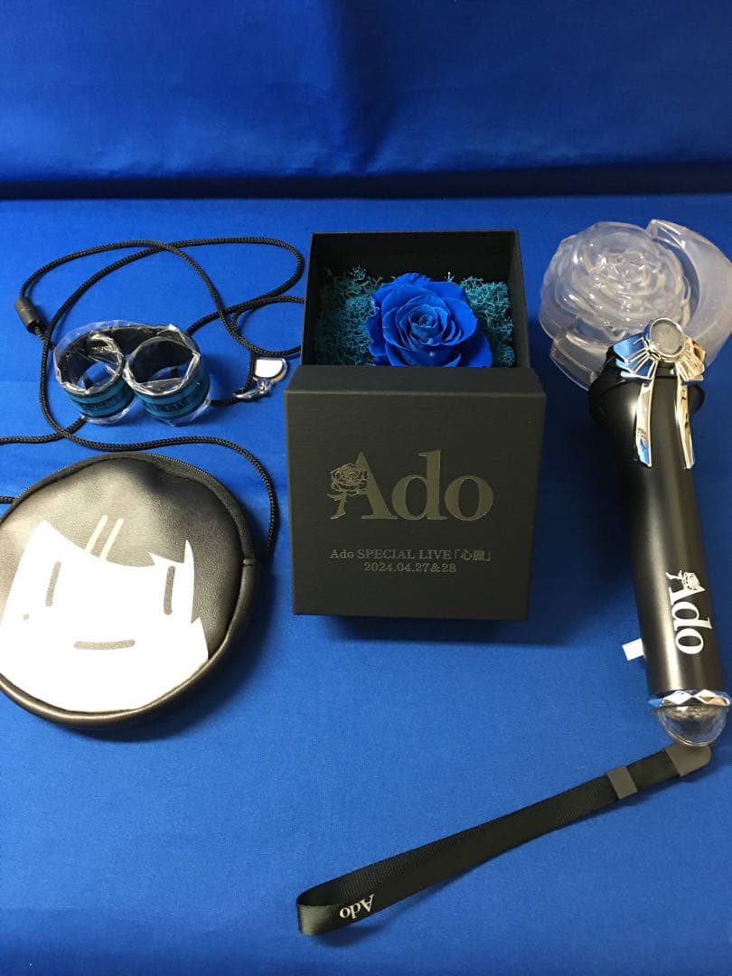 Ado グッズ まとめ売り 大量 Tシャツ、ペンライト、ポシェット、タオル他